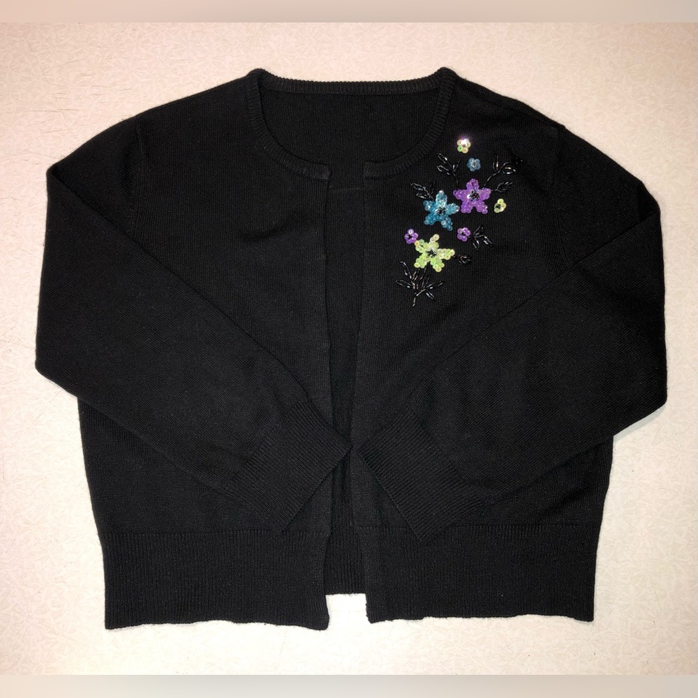 Vintage Black Knit Cropped Cardigan Sweater with Floral Sequins & Beads - M